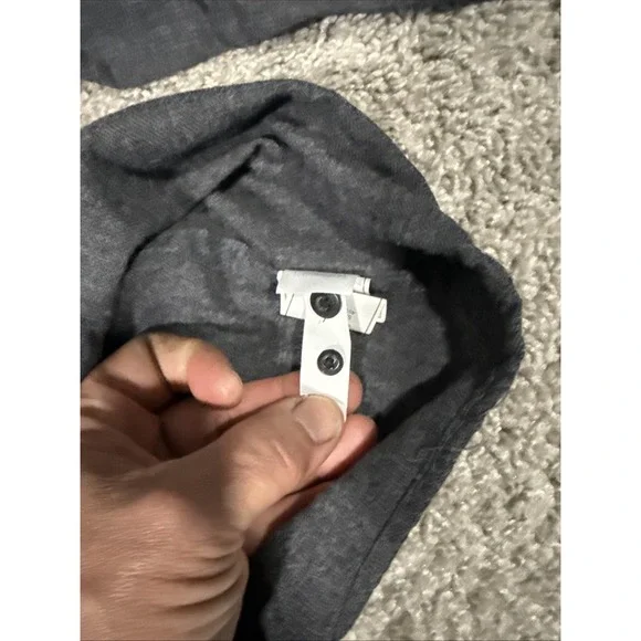 DC Apparel Button Down Long Sleeve Men's Shirt 2XL Gray Red - Picture 10 of 14